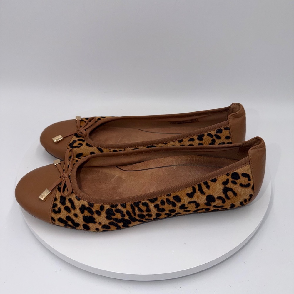 Vionic Minna Leopard Calf Hair Ballet Flats Tan Leather Bow Shoes Womens 9